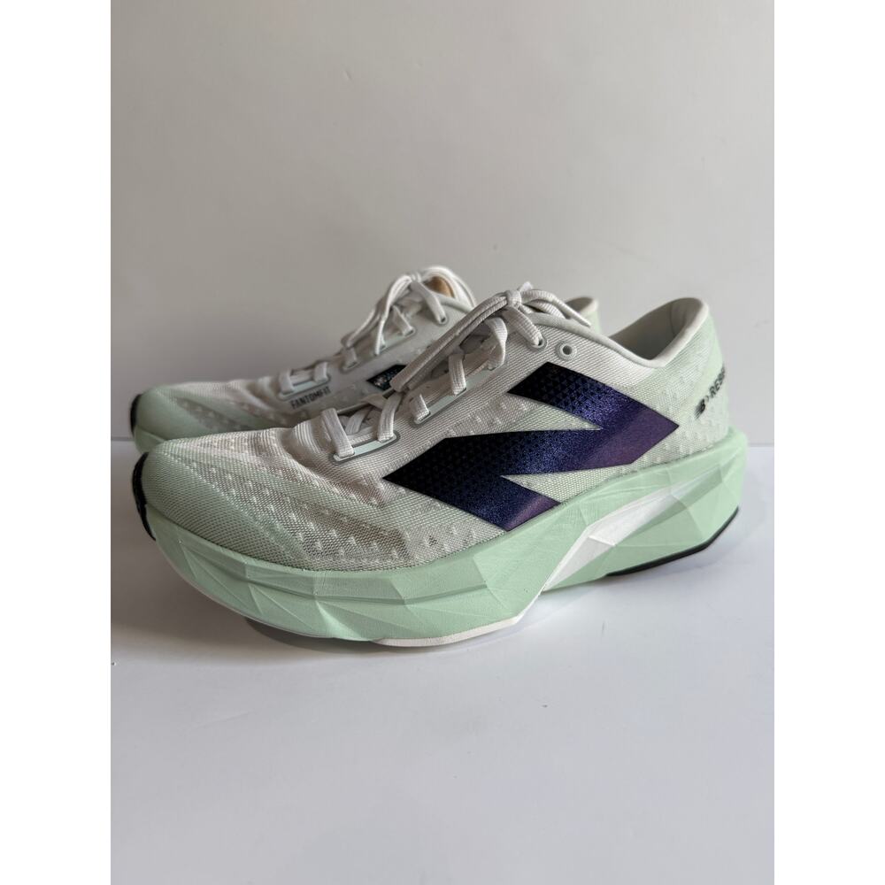 New Balance Fuel Cell Rebel V4 Running Shoes Sneakers Green Womens Sz 9.5